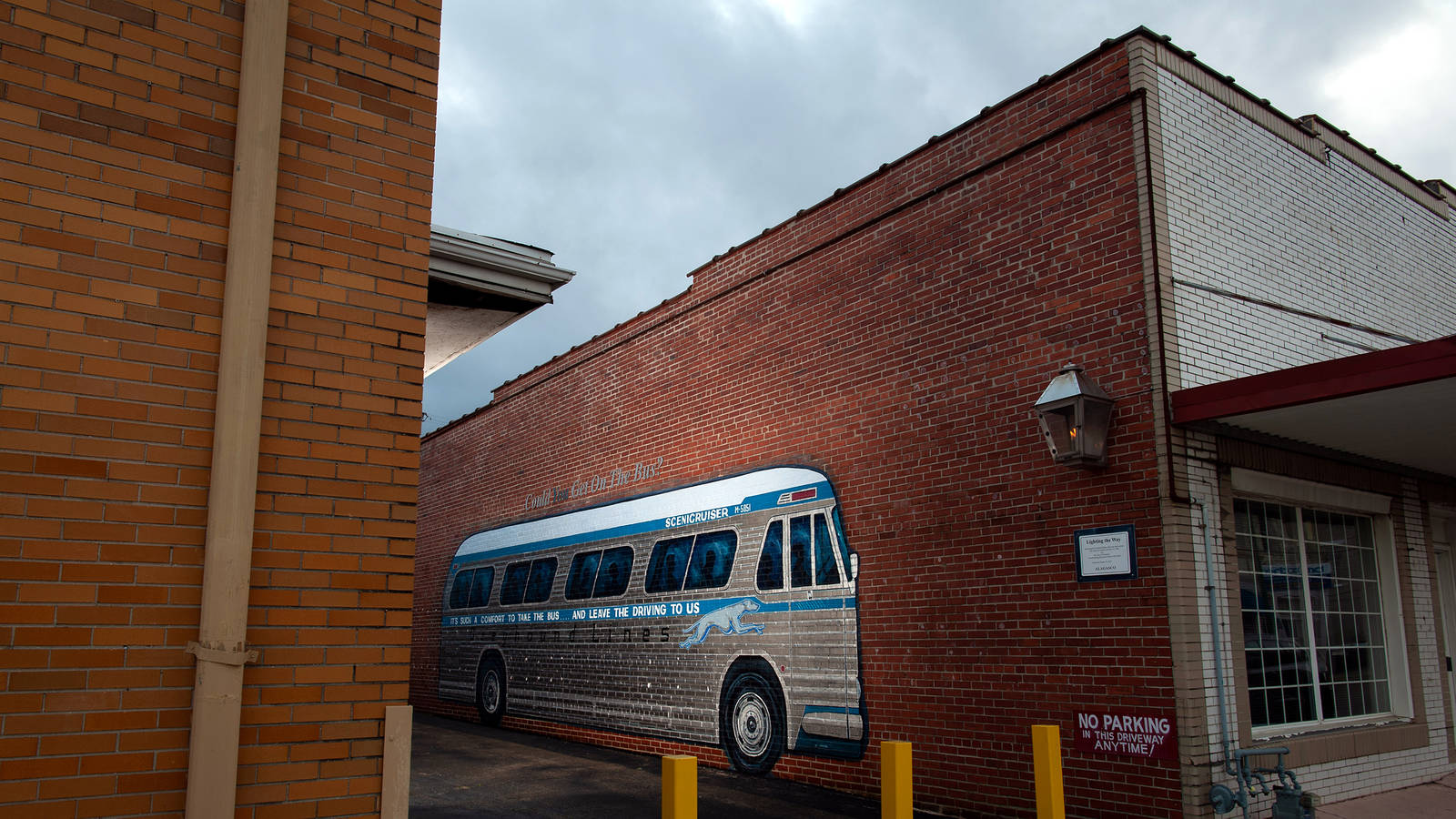 <p>A mural at the Freedom Riders National Monument in Anniston commemorates the civil rights activists who risked their lives to integrate the bus system in 1961.</p>